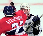 Floating Puck PIM 005  LIGHTNING  ALEX SELIVANOV  and TURNER STEVENSON watch a puck in mid air during a regular season NHL match. - PhotosinMotion.net. : LIGHTNING  ALEX SELIVANOV  and TURNER STEVENSON watch a puck in mid air puck photo, Tampa Bay SPORTS photographer, NHL pictures, HOCKEY photos, Alex Selivanov photos, Turner Stevenson pictures, PhotosinMotion.net